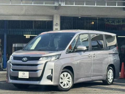 Toyota NOAH 2025 купить в Москве